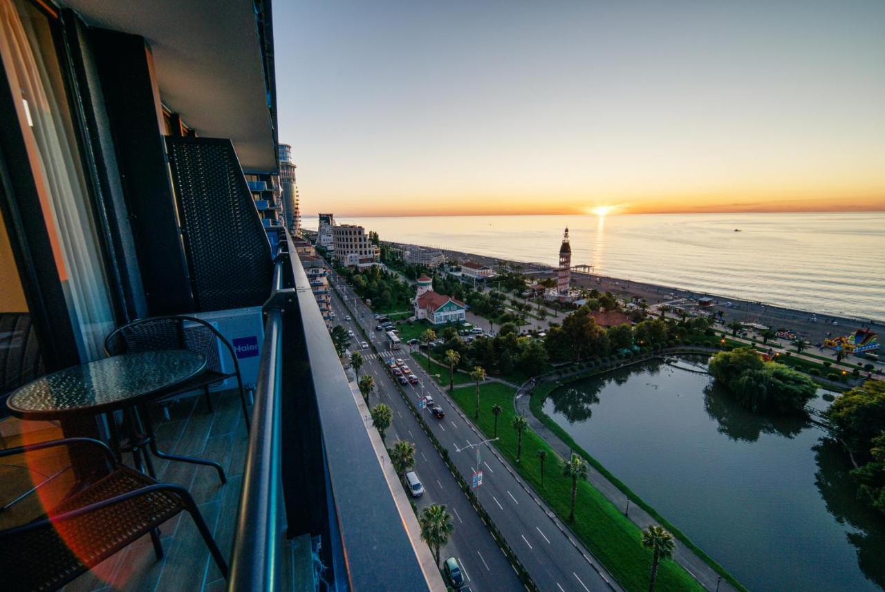 Grand City Real Estate Leilighet Batumi Eksteriør bilde